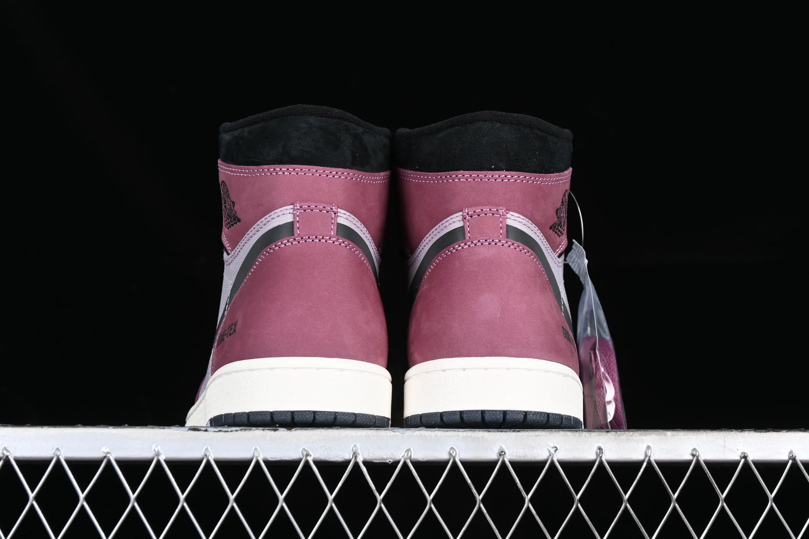 All categories Air Jordan Jordan series basketball shoes Air Jordan 1 High Air Jordan 1 Element "Gore-Tex" AJ1 Joe 1 Violet high-top basketball shoes DB2889-500
